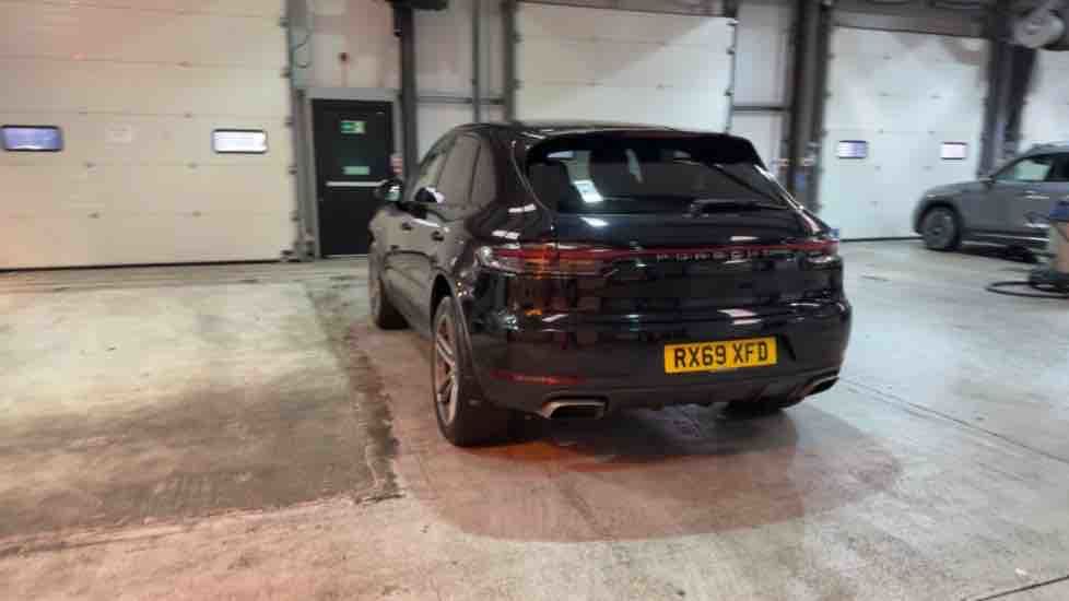 More views of Porsche Macan