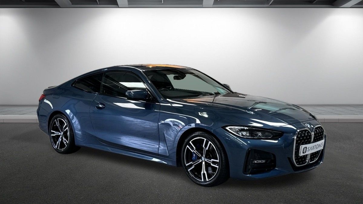 BMW 4 Series Sticky Header Image