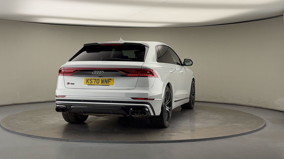 More views of Audi Q8