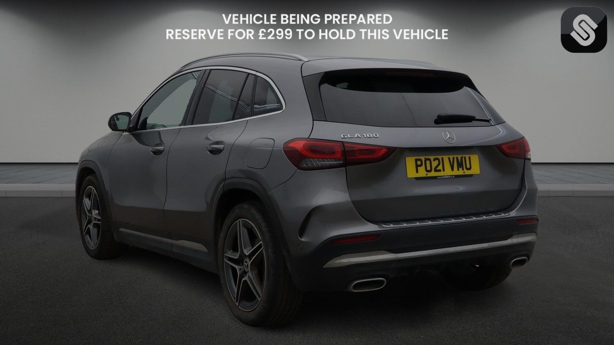 Mercedes-Benz GLA Image 3