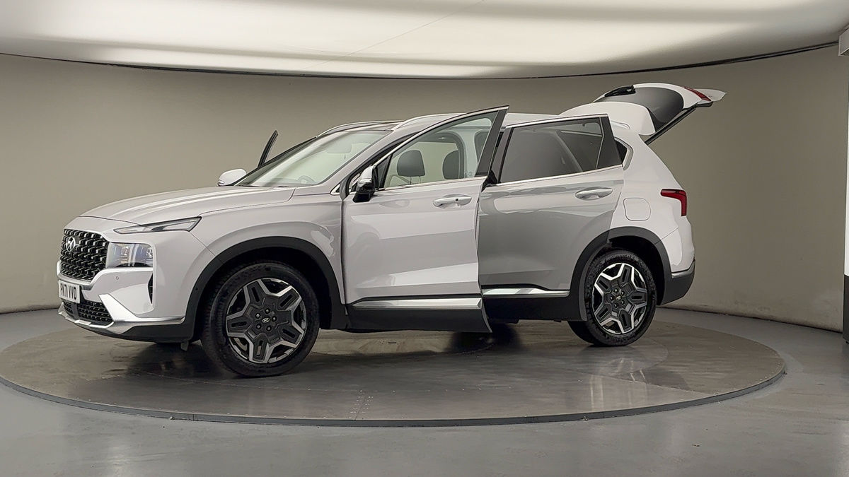 More views of Hyundai Santa Fe