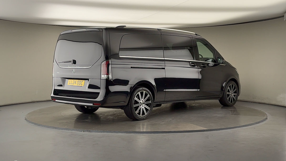 Mercedes-Benz V Class Image 21