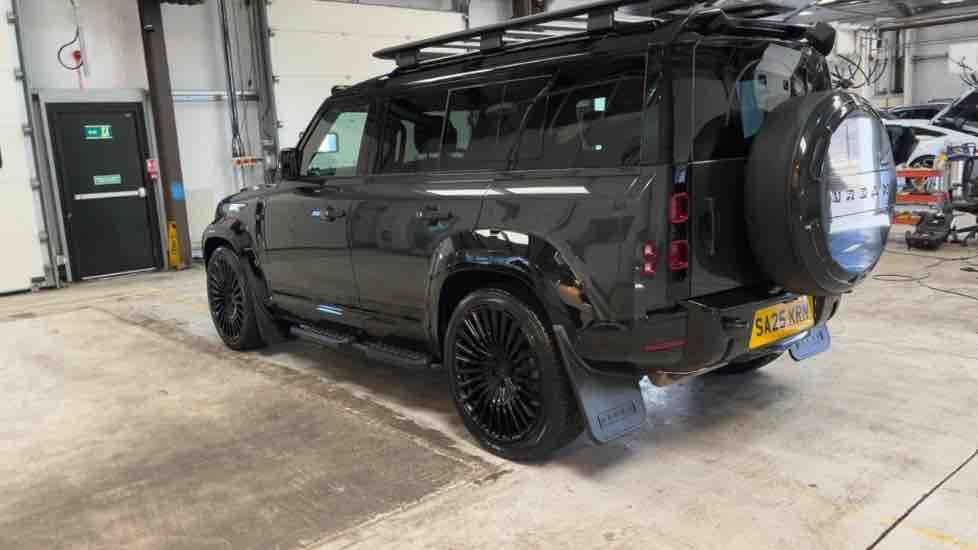 More views of Land Rover Defender 110