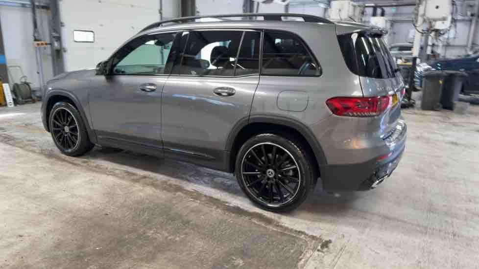 More views of Mercedes-Benz GLB