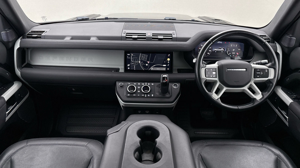 Land Rover Defender 90 Urban Image 12
