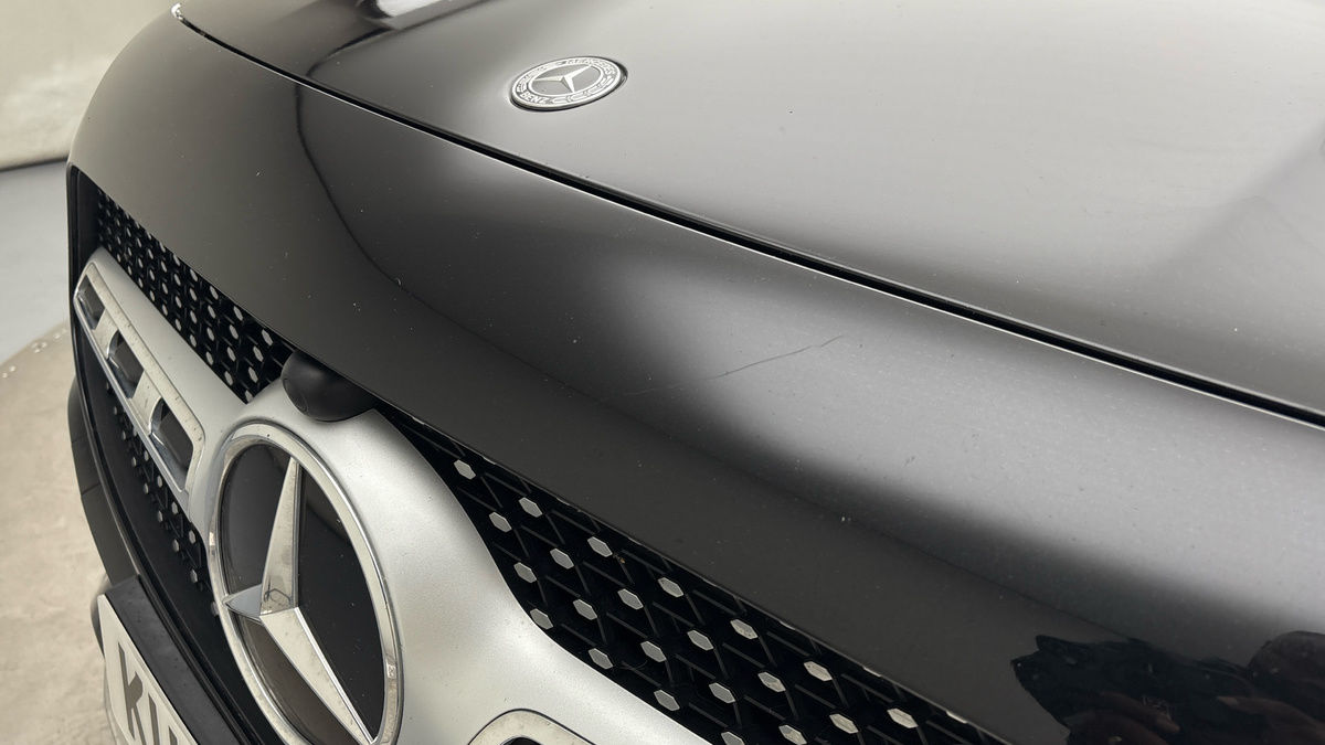 Mercedes-Benz GLA Image 24