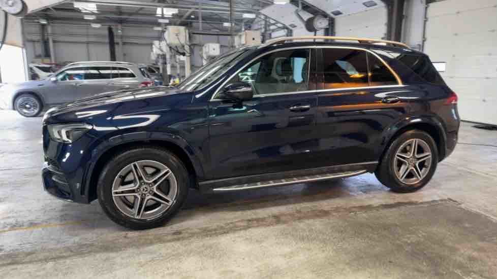 More views of Mercedes-Benz GLE