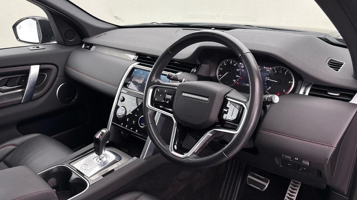 Land Rover Discovery Sport Image 5