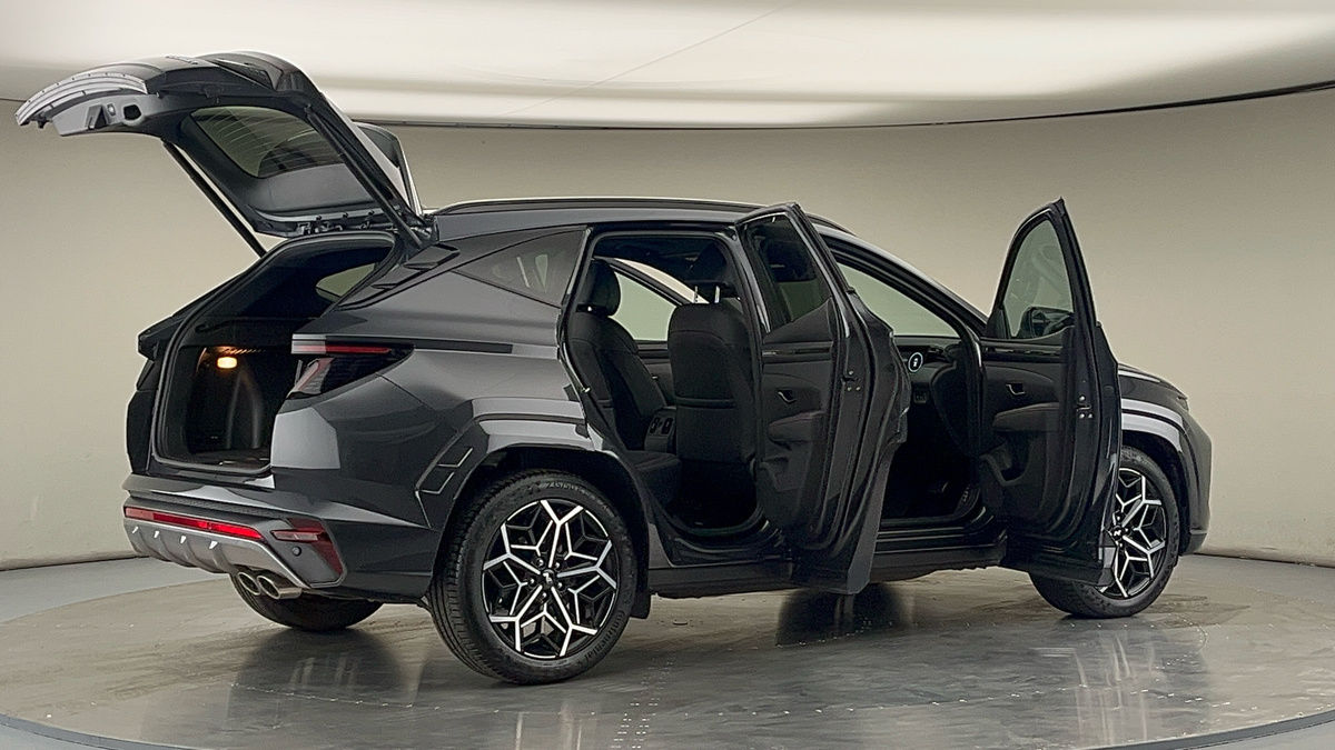 More views of Hyundai TUCSON
