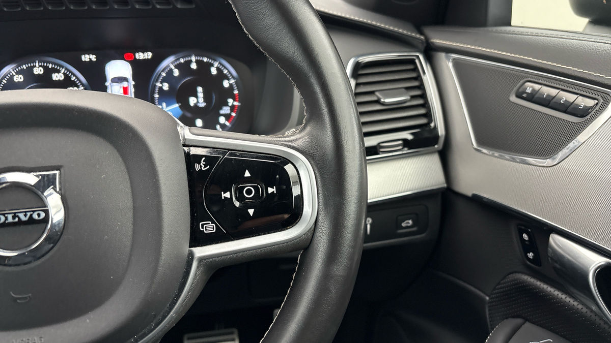Volvo XC90 Image 14