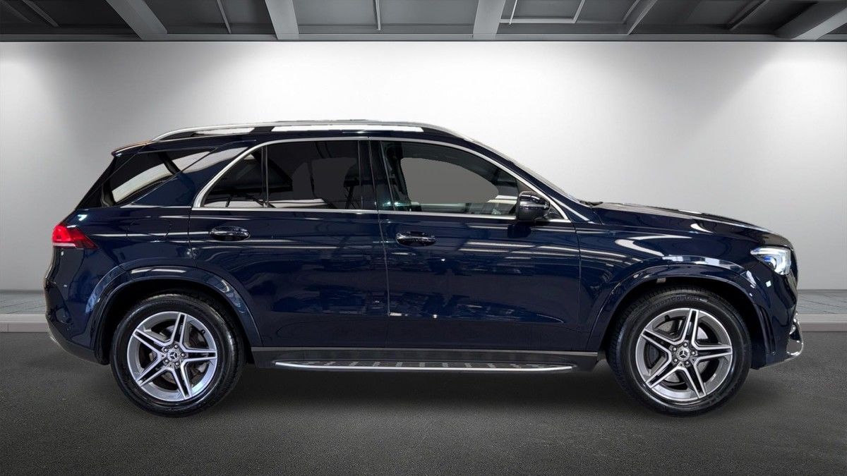 Mercedes-Benz GLE Image 16