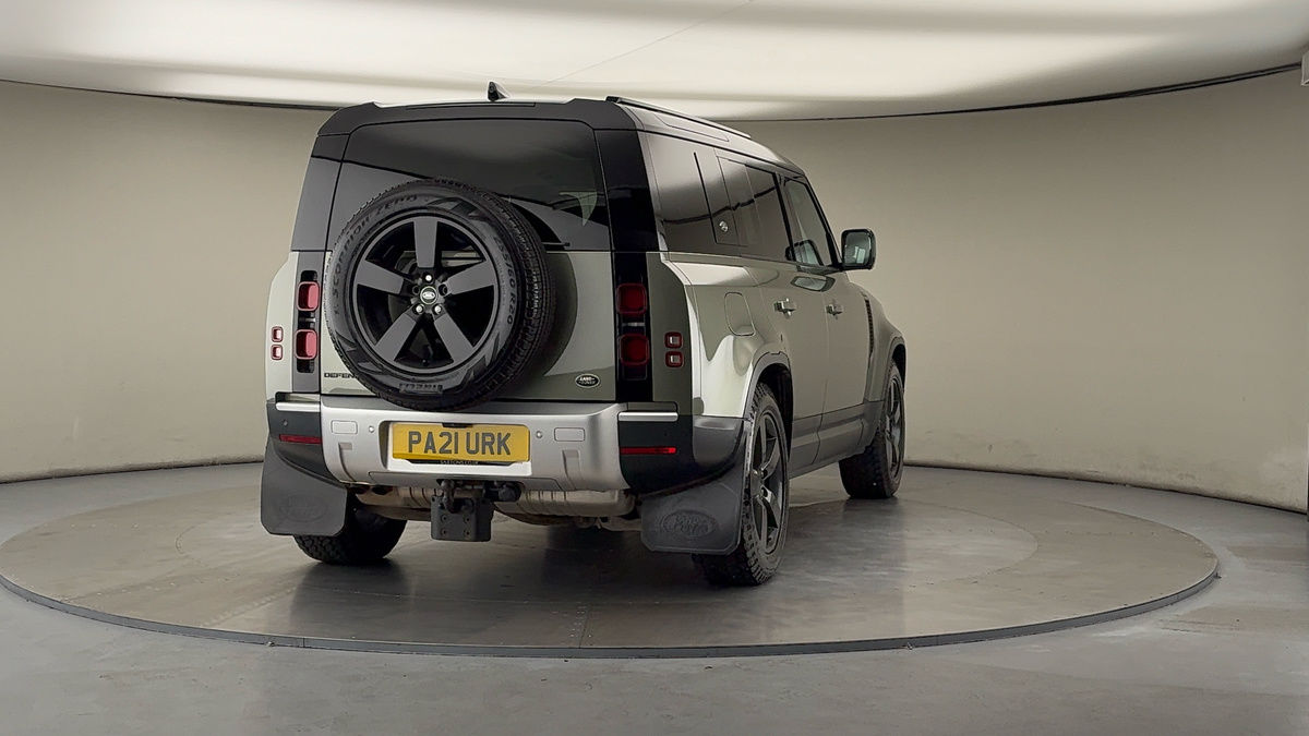 More views of Land Rover Defender 110