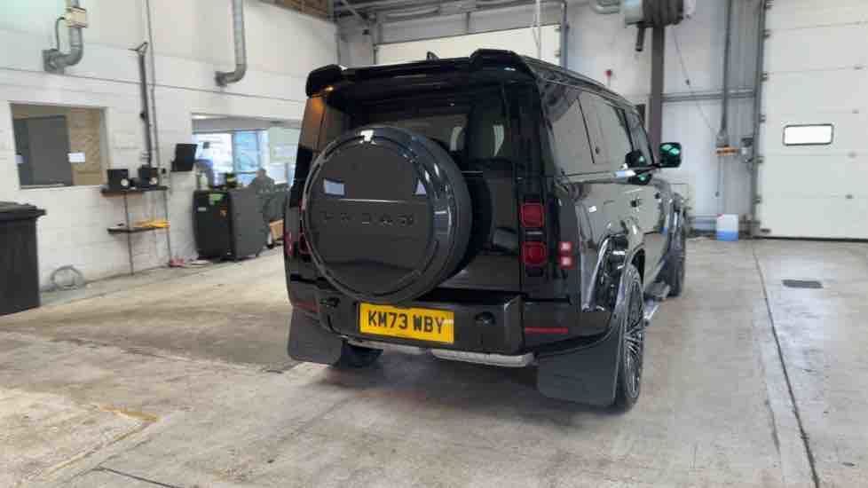 More views of Land Rover Defender 110