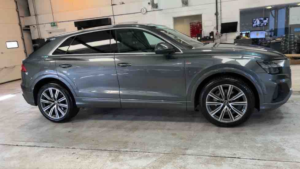 More views of Audi Q8