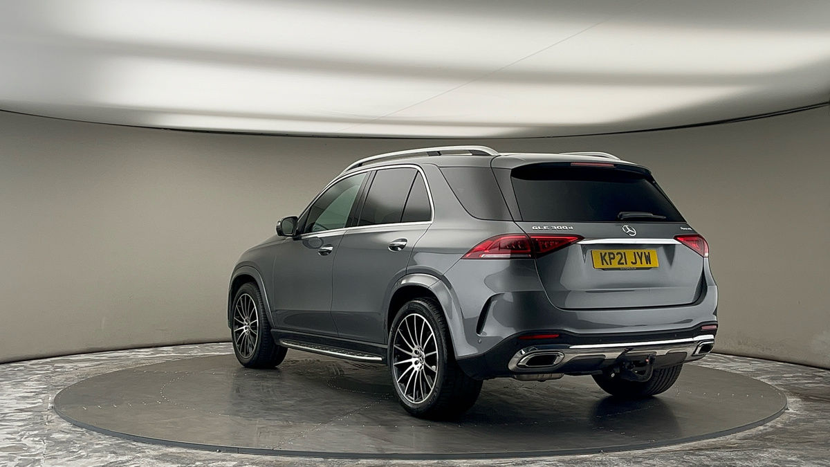 Mercedes-Benz GLE Image 2