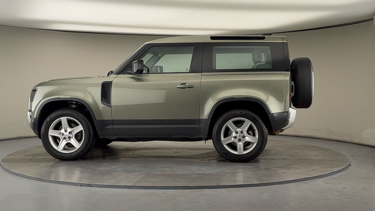 More views of Land Rover Defender 90