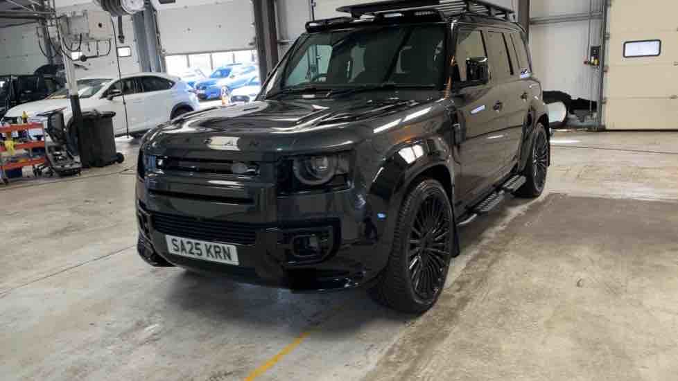 More views of Land Rover Defender 110