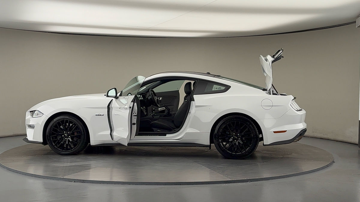 More views of Ford Mustang