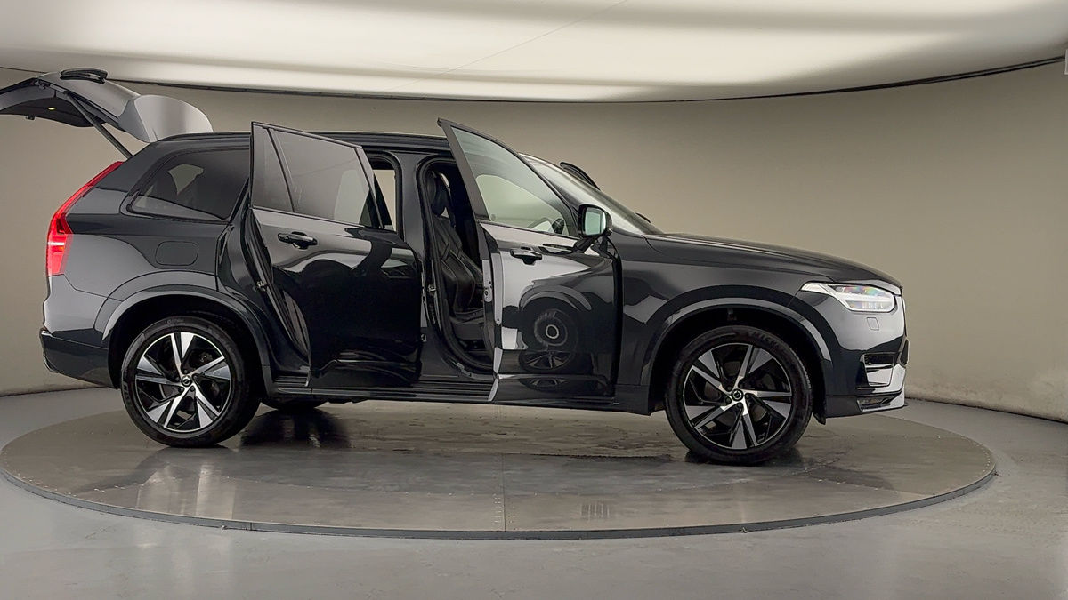 More views of Volvo XC90