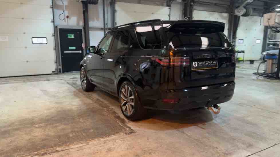 More views of Land Rover Discovery