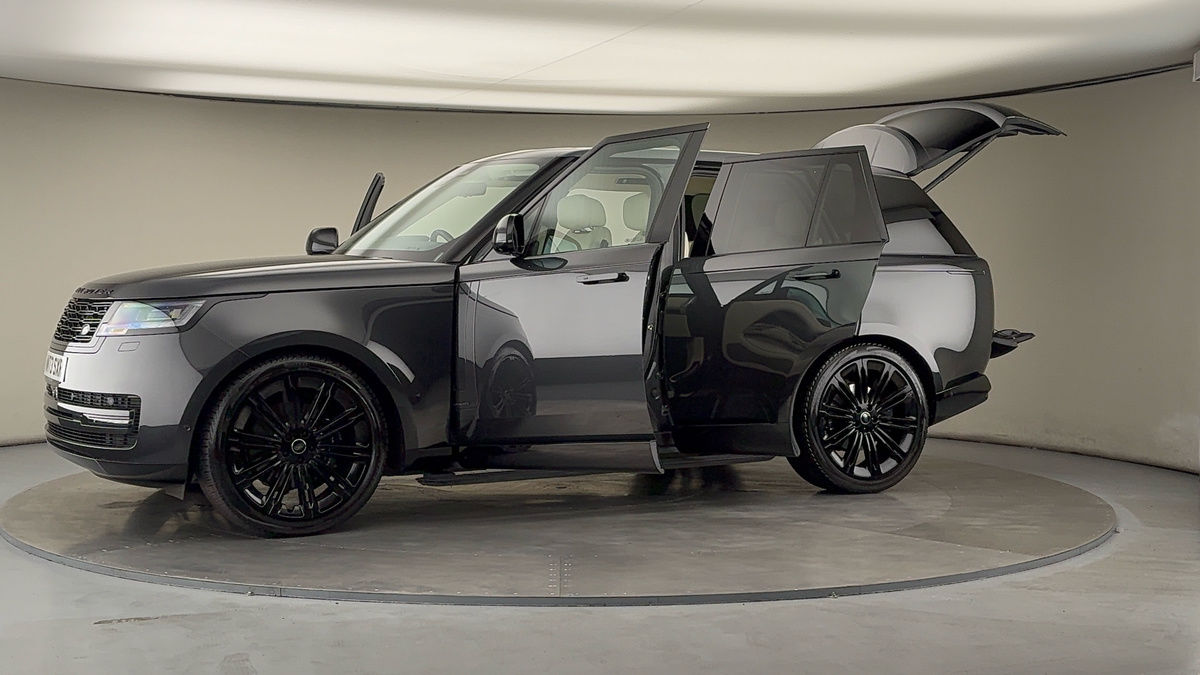More views of Land Rover Range Rover