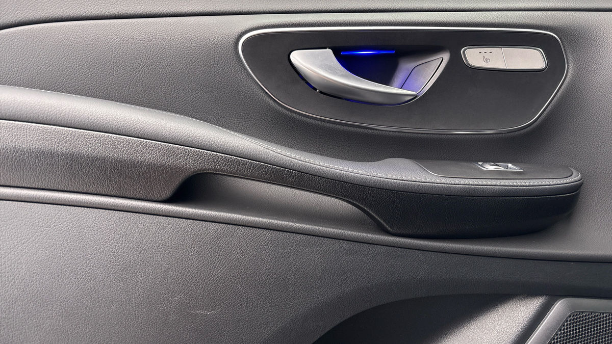 More views of Mercedes-Benz V Class