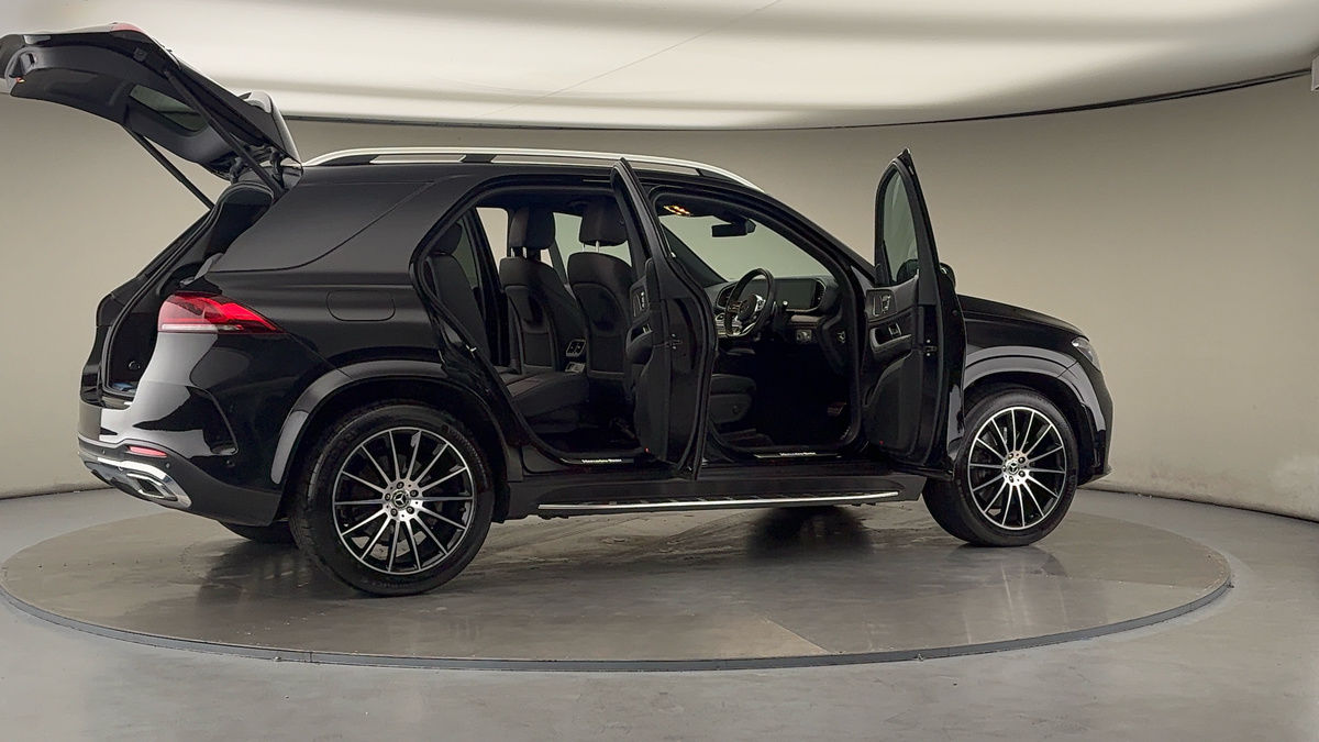More views of Mercedes-Benz GLE