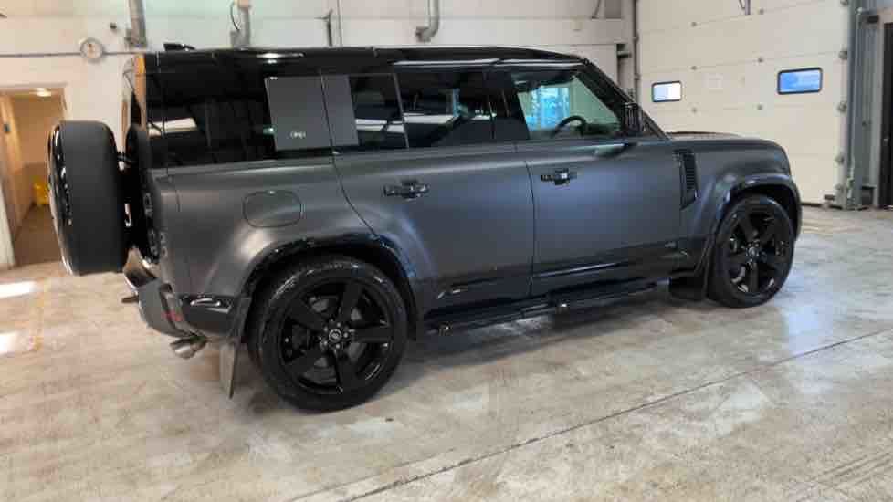 More views of Land Rover Defender 110