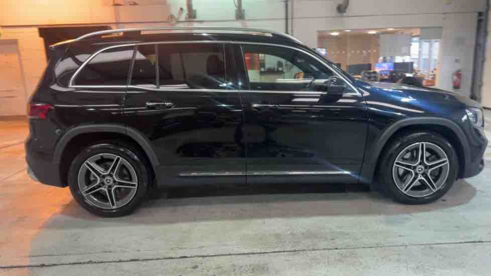 More views of Mercedes-Benz GLB