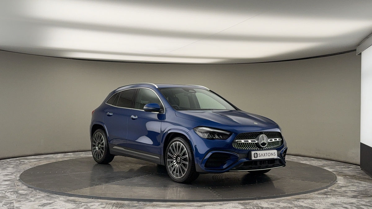 More views of Mercedes-Benz GLA