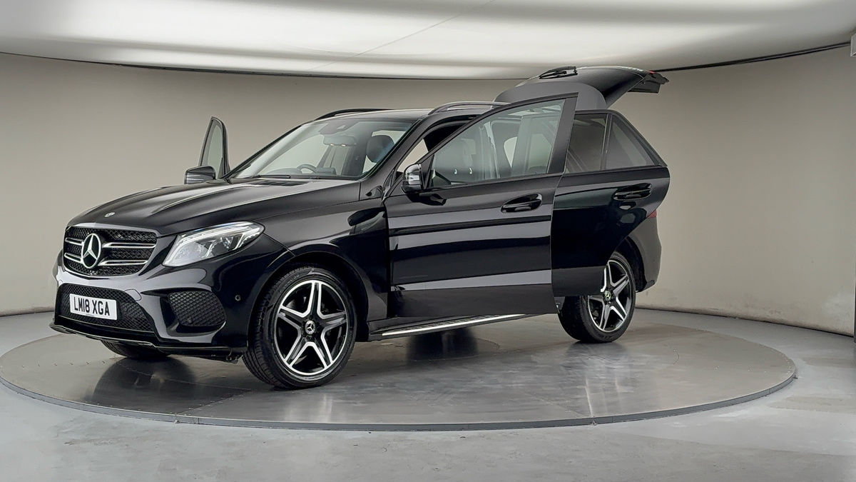 Mercedes-Benz GLE Image 22