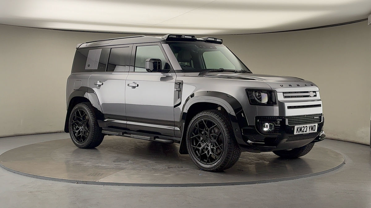 More views of Land Rover Defender 110