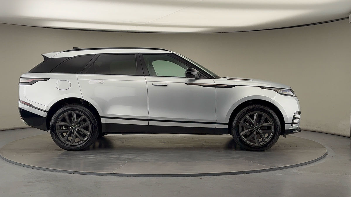 Land Rover Range Rover Velar Image 16