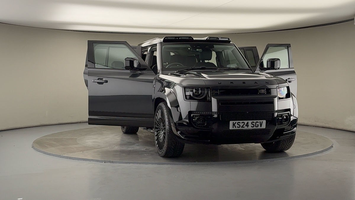 More views of Land Rover Defender 130