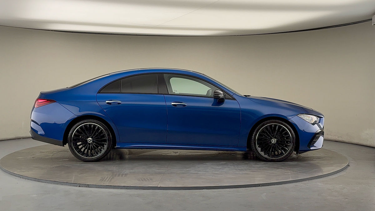 Mercedes-Benz CLA Image 16