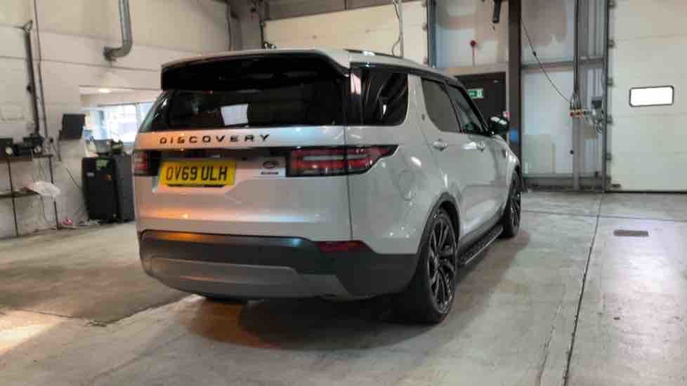 More views of Land Rover Discovery