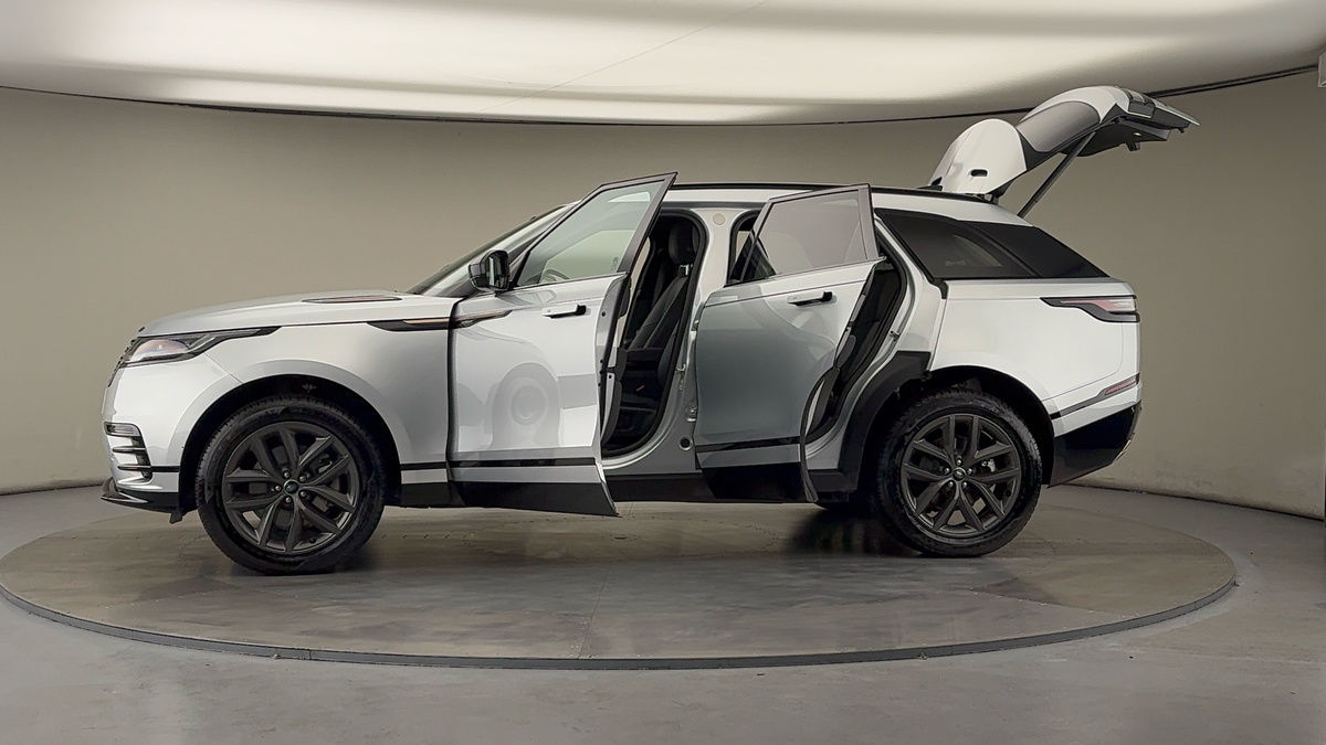 More views of Land Rover Range Rover Velar