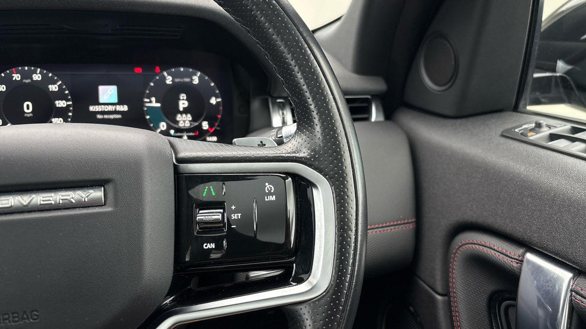 Land Rover Discovery Sport Image 14