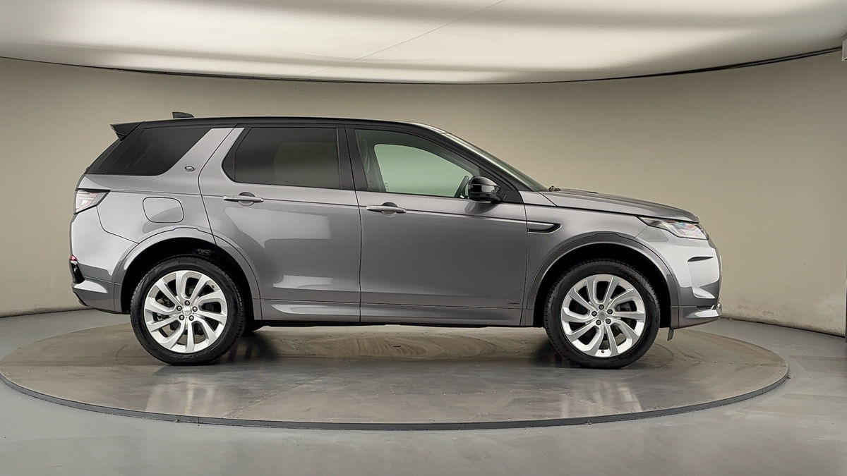Land Rover Discovery Sport Image 16