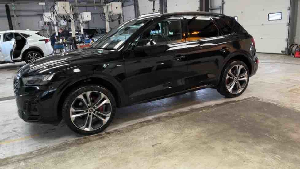More views of Audi Q5