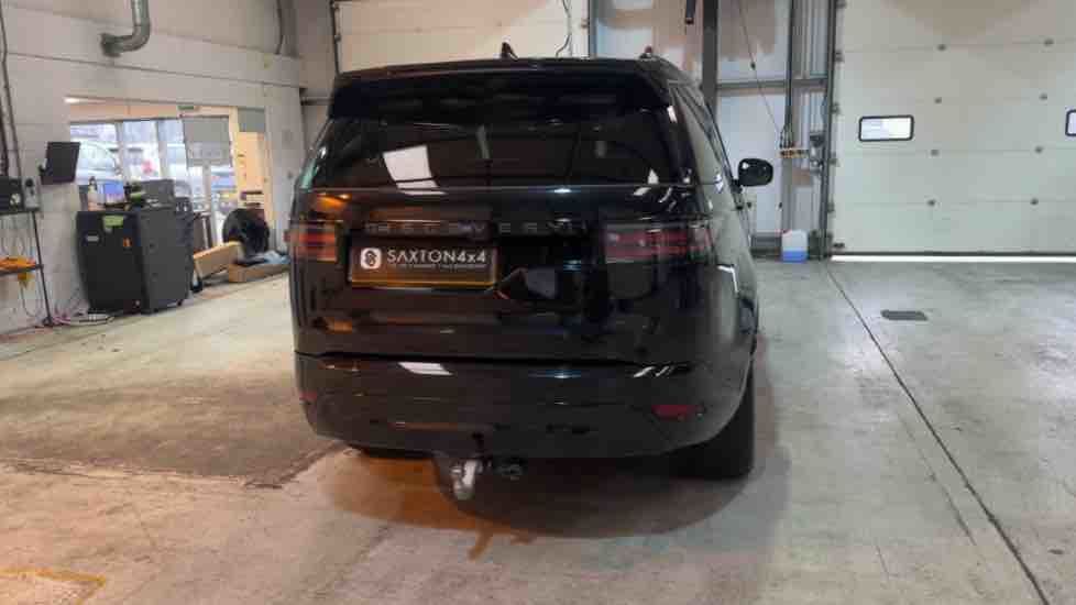 More views of Land Rover Discovery