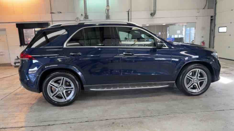 More views of Mercedes-Benz GLE
