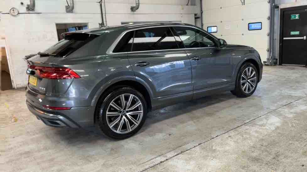 More views of Audi Q8