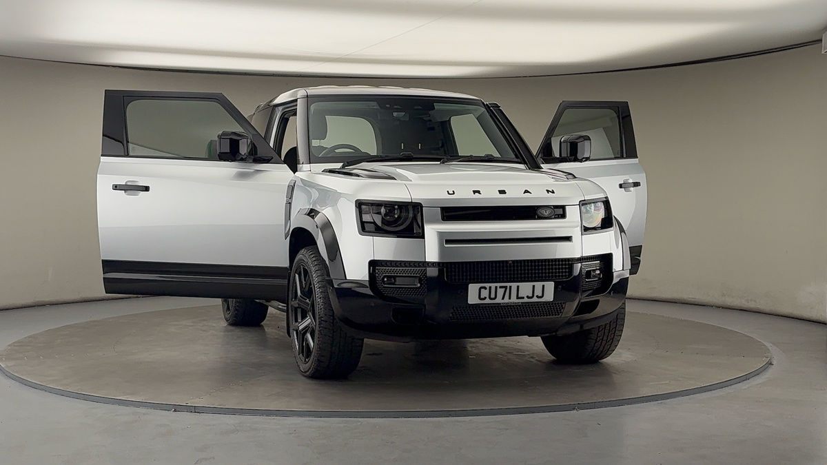 More views of Land Rover Defender 90