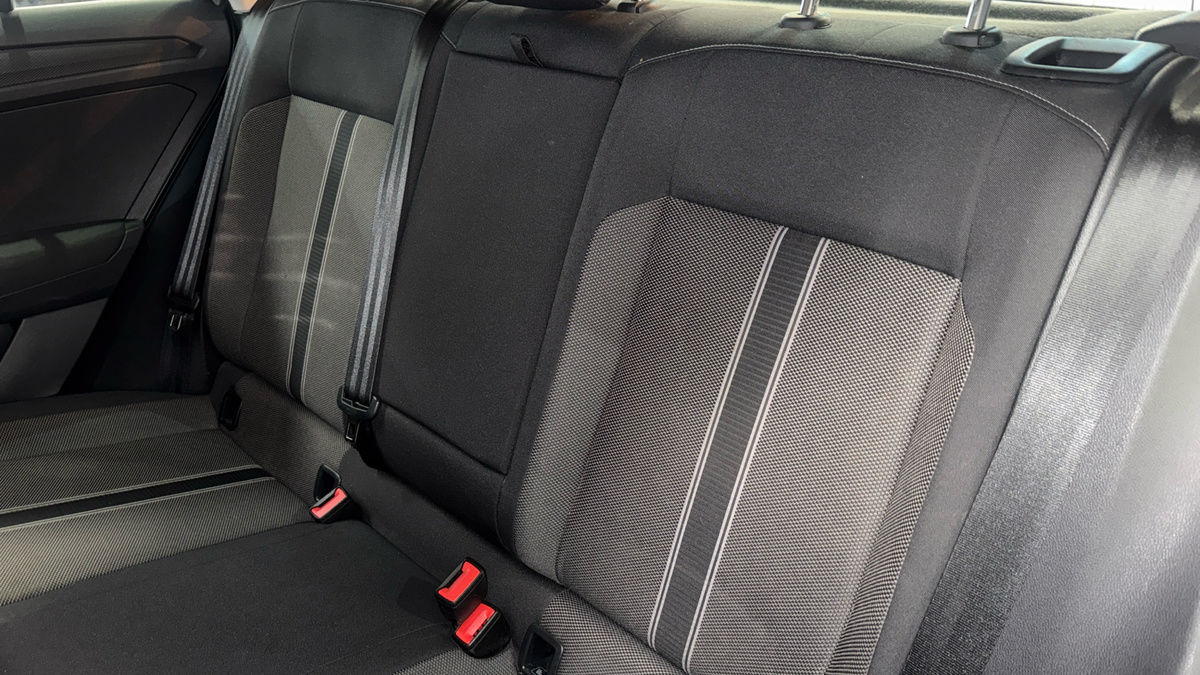 Volkswagen T-Roc Image 8