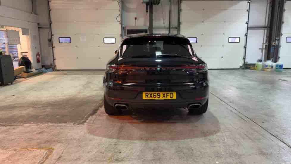 More views of Porsche Macan