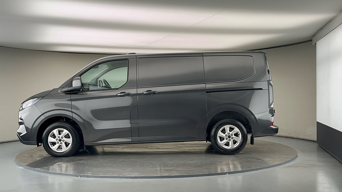 Ford Transit Custom Image 15
