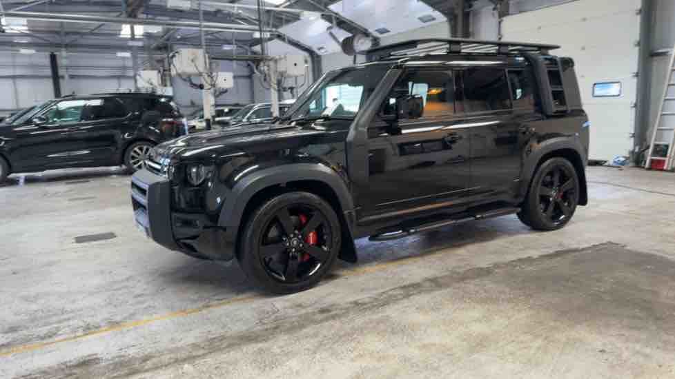 More views of Land Rover Defender 110
