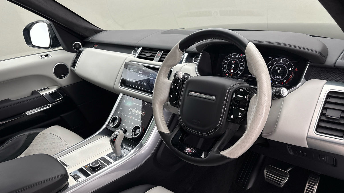 Land Rover Range Rover Sport Image 5