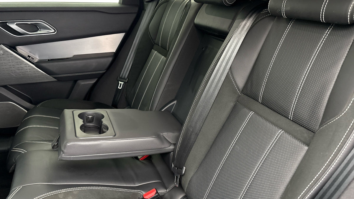 Land Rover Range Rover Velar Image 9